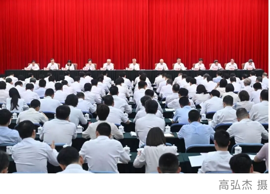 点击新窗口打开